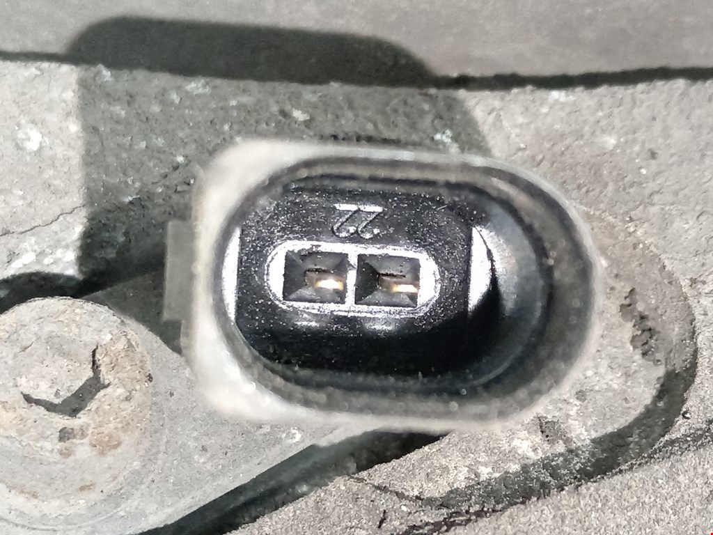 Ступица передняя левая VOLKSWAGEN Passat B7 2011-2015