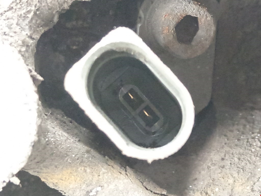 Ступица задняя правая VOLKSWAGEN Passat B7 2011-2015