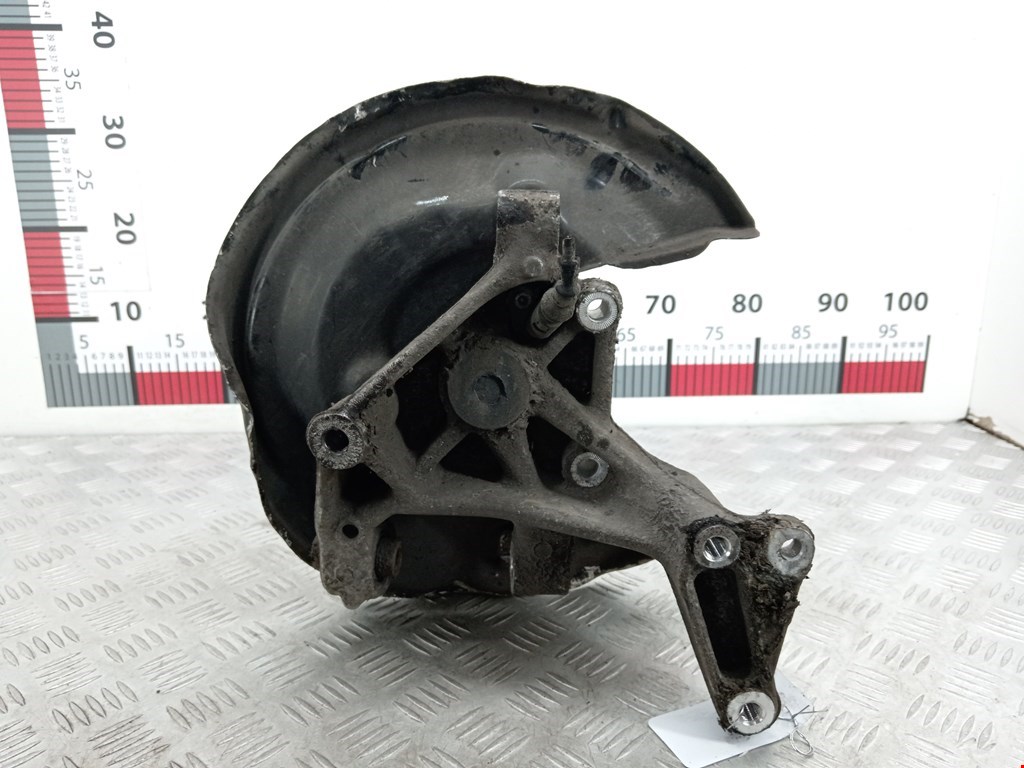 Ступица задняя левая VOLKSWAGEN Passat B7 2011-2015