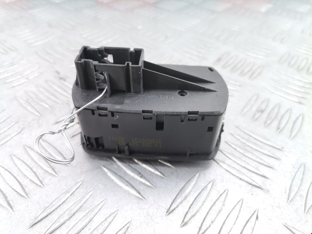 Блок управления стеклоподъемниками OPEL Corsa D 2006-2014