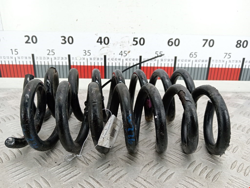 Пружина задняя левая/правая MERCEDES-BENZ C-Class C-klasse W204 2007-2015