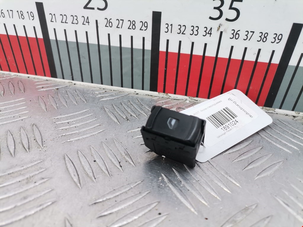 Кнопка стеклоподъемника VOLKSWAGEN Passat B5 1997-2005