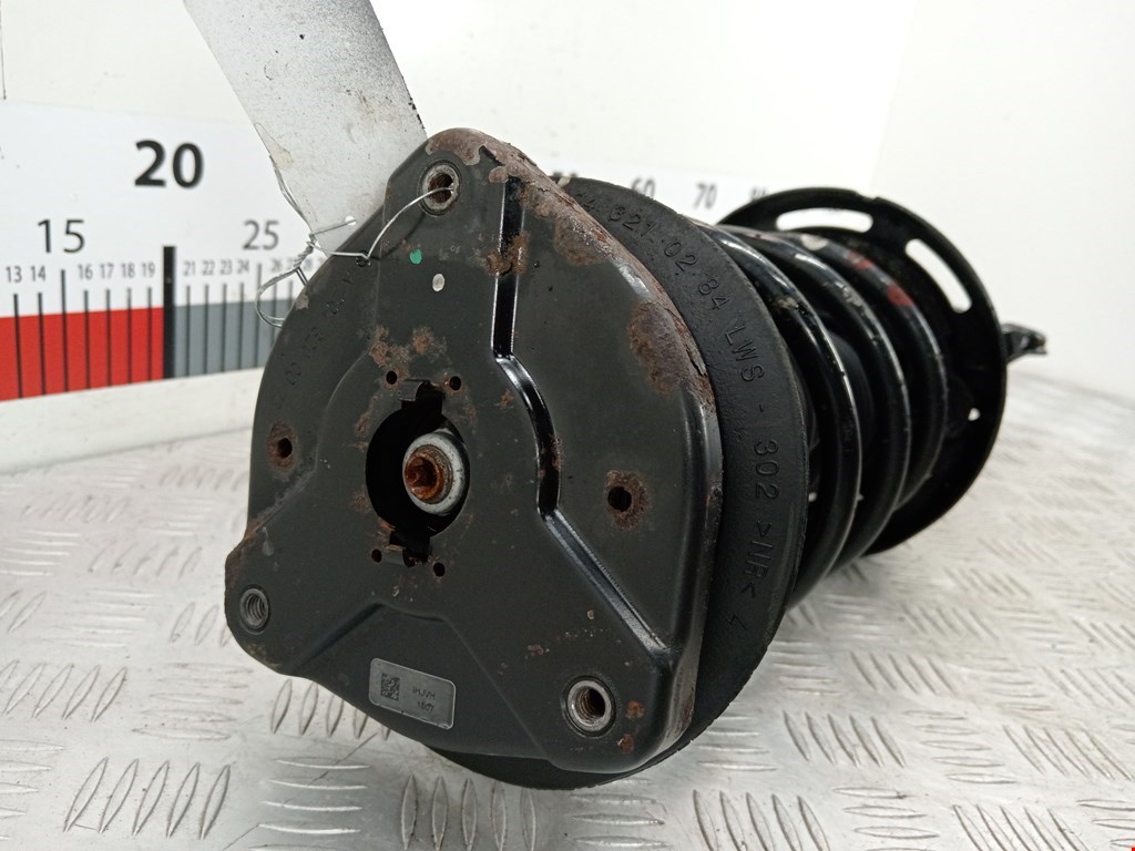 Амортизатор передний правый MERCEDES-BENZ C-Class C-klasse W204 2007-2015