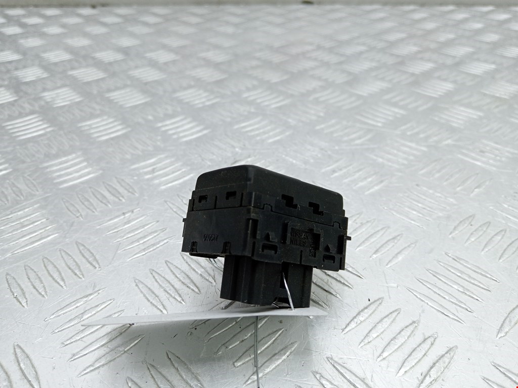 Блок управления зеркалами NISSAN X-Trail T30 2000-2007