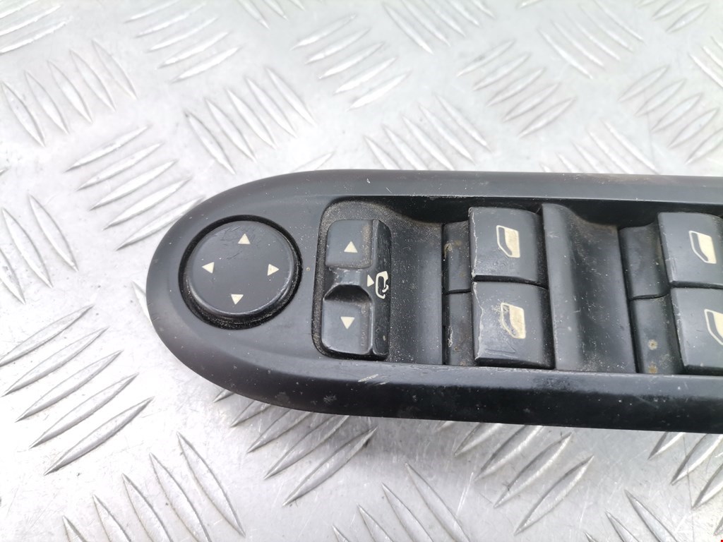 Блок управления стеклоподъемниками PEUGEOT 407 2004-2010