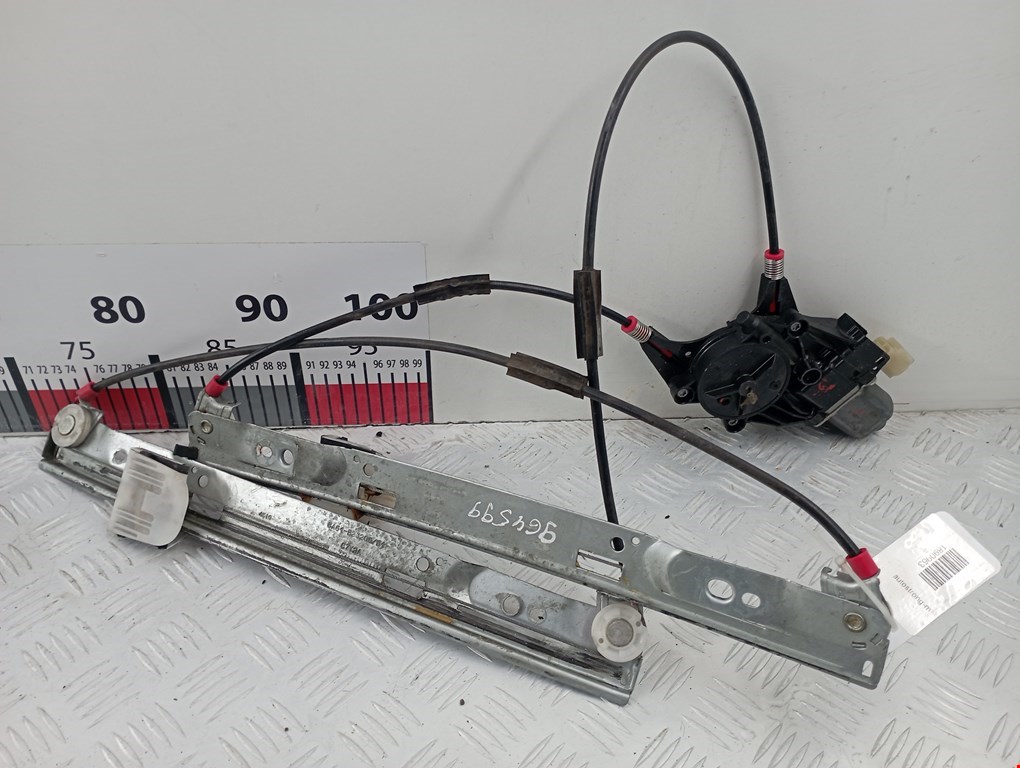 Стеклоподъемник передний левый FORD Fiesta 2008-2012