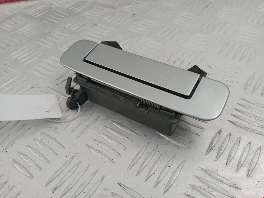 Ручка двери задней наружная левая AUDI A4 B5 1995-2001