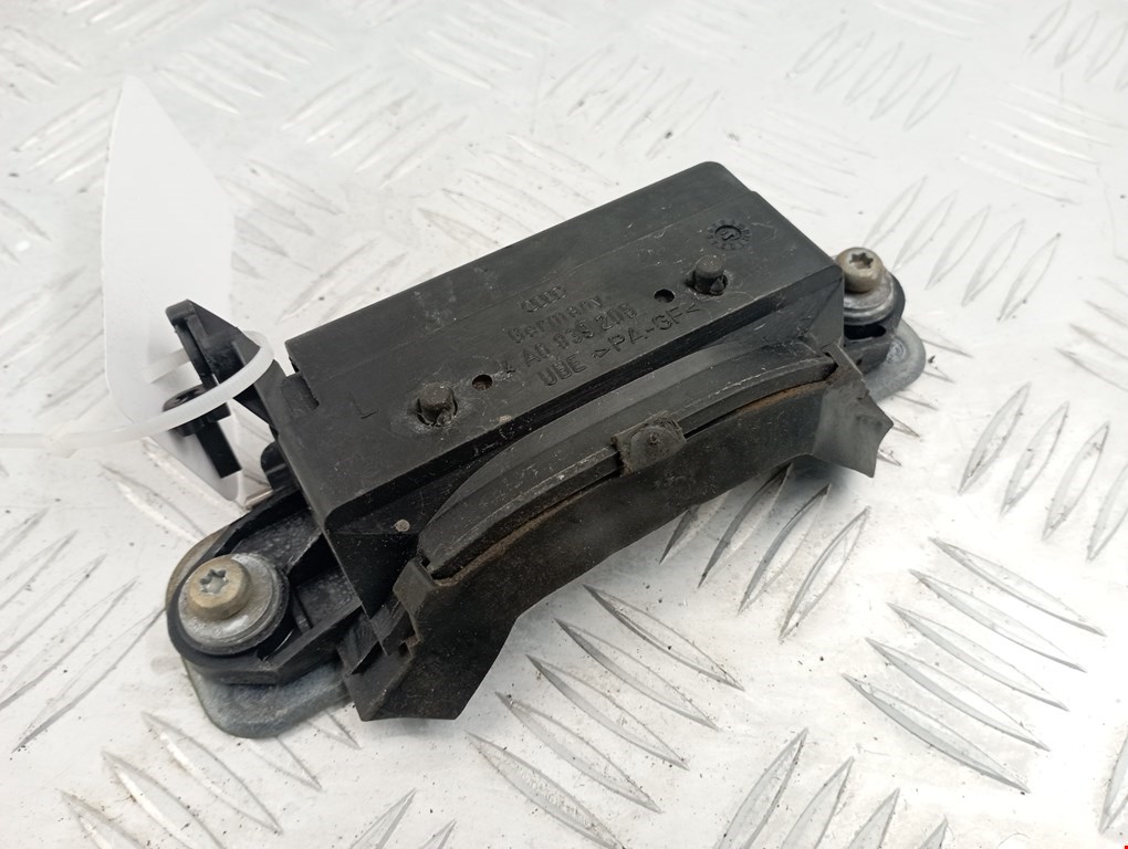 Ручка двери задней наружная левая AUDI A4 B5 1995-2001