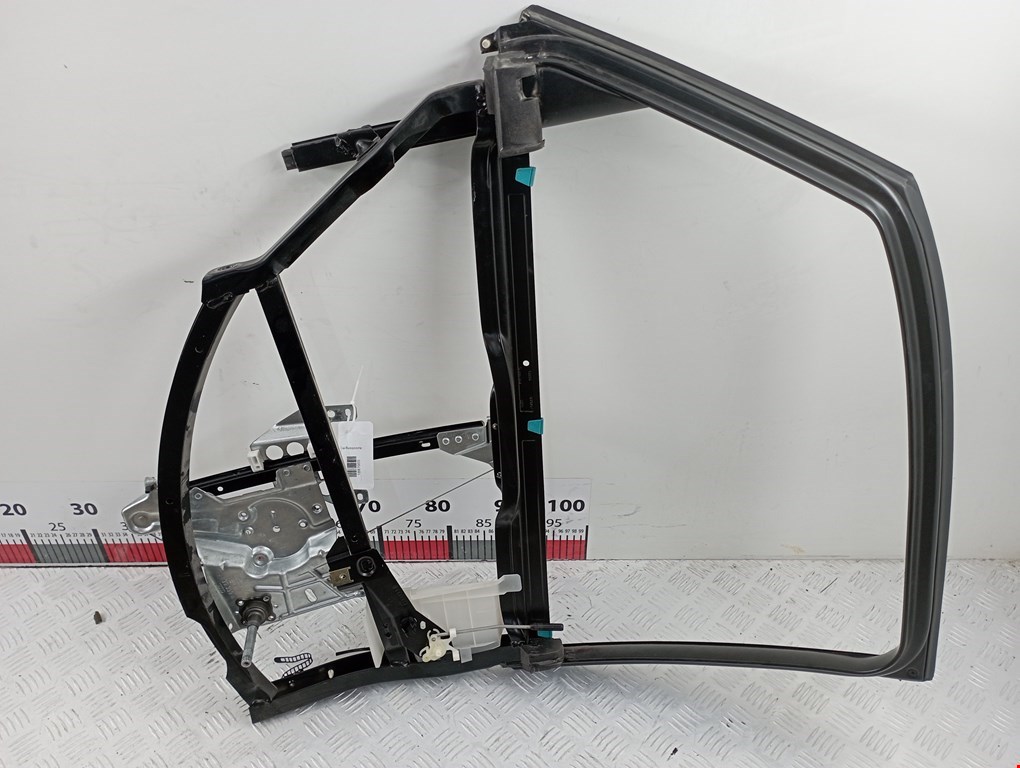 Стеклоподъемник задний левый AUDI A4 B5 1995-2001