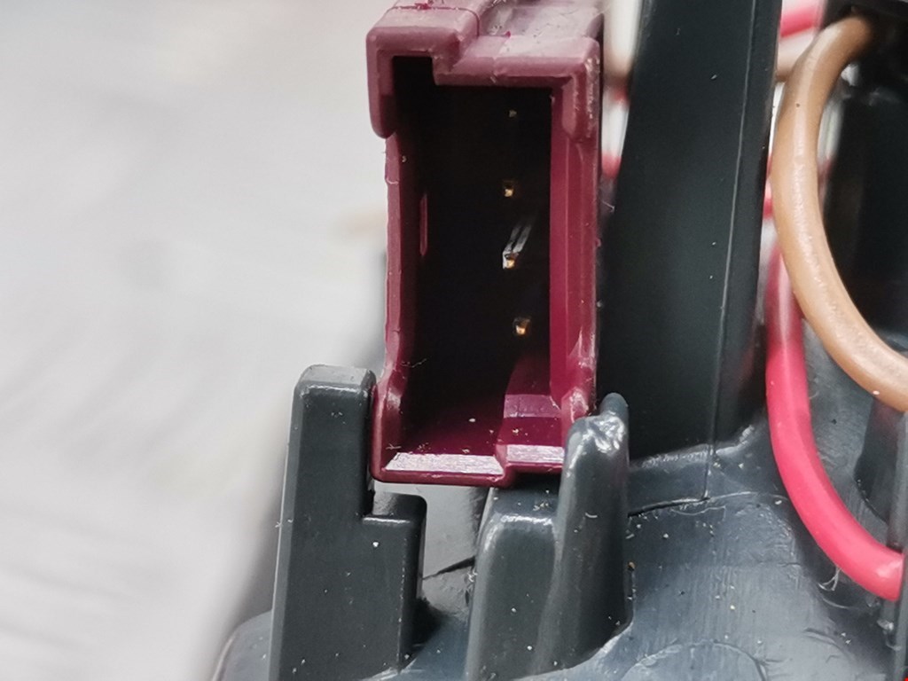 Фонарь задний внутренний правый BMW 5er 5 серия F10/F11/F07 2009-2017