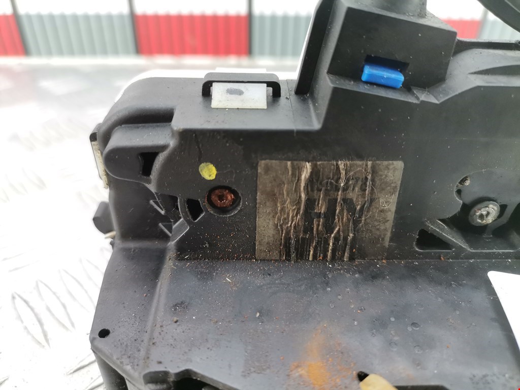 Замок двери передней левой OPEL Astra J 2009-2017