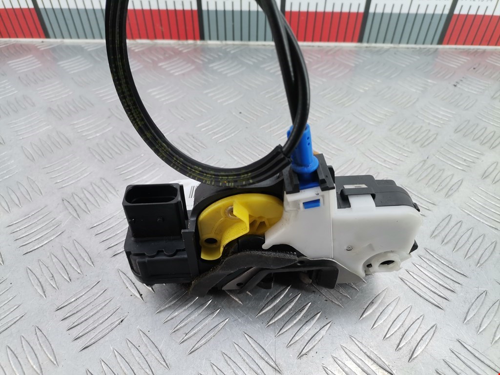 Замок двери передней левой OPEL Astra J 2009-2017