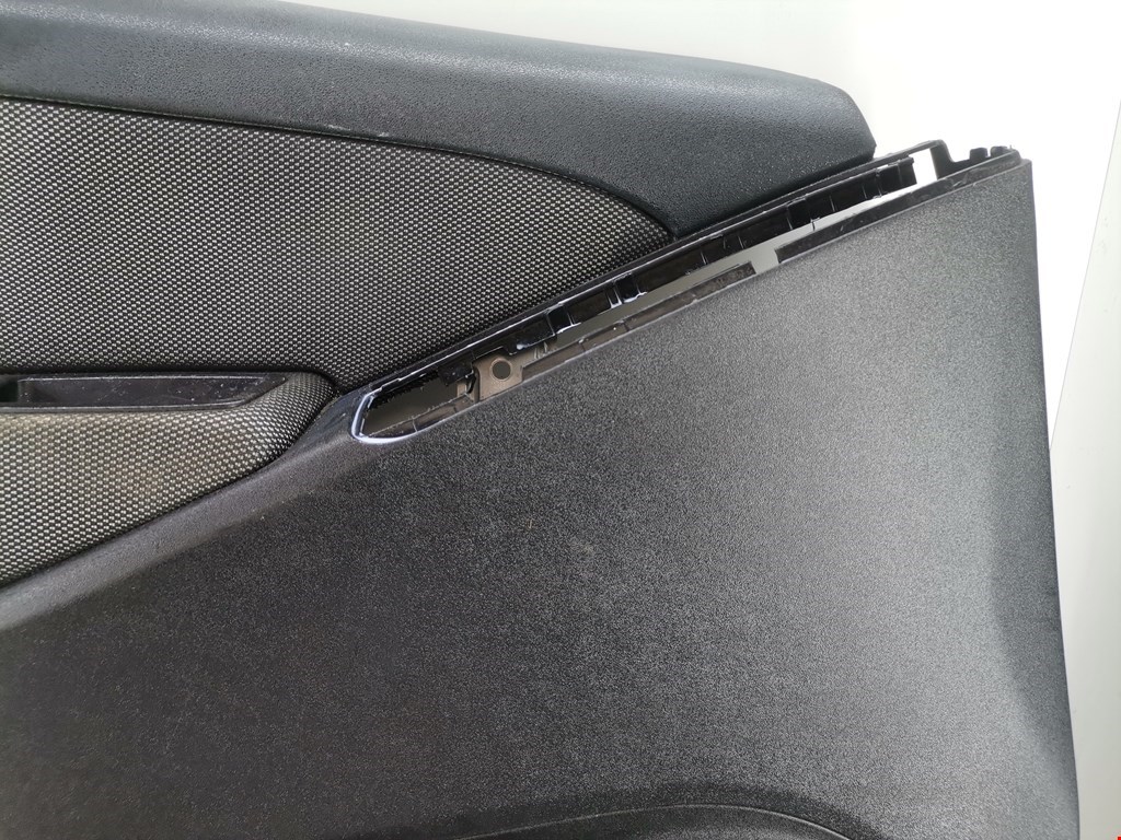 Обшивка двери передняя левая FIAT Idea 2003-2016