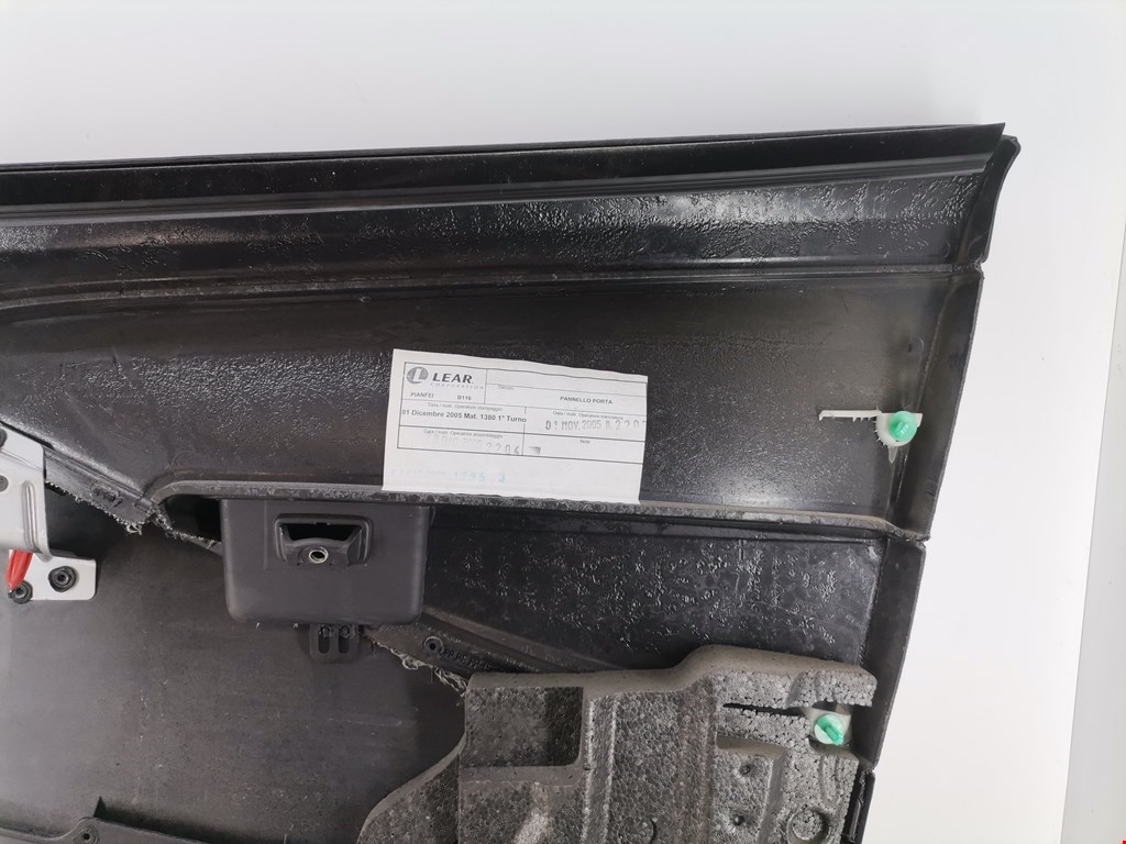 Обшивка двери передняя левая FIAT Idea 2003-2016