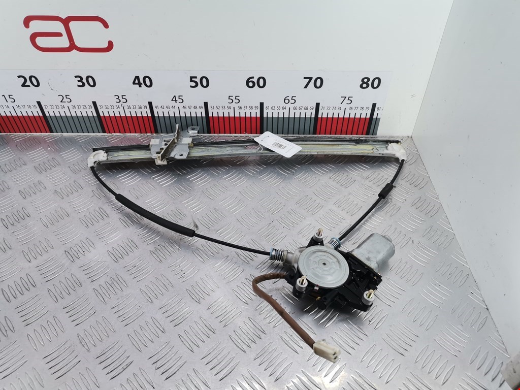 Стеклоподъемник электрический двери передней правой Mazda Premacy (1999-2017)