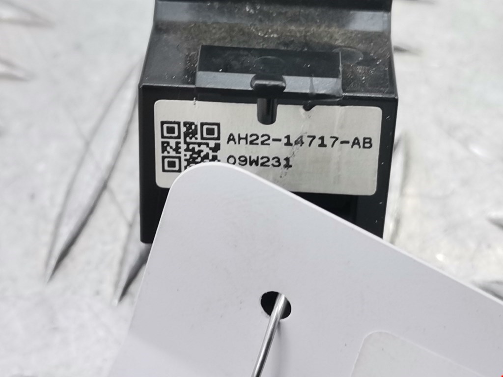 Кнопка стеклоподъемника LAND ROVER Range Rover Sport 2005-2013