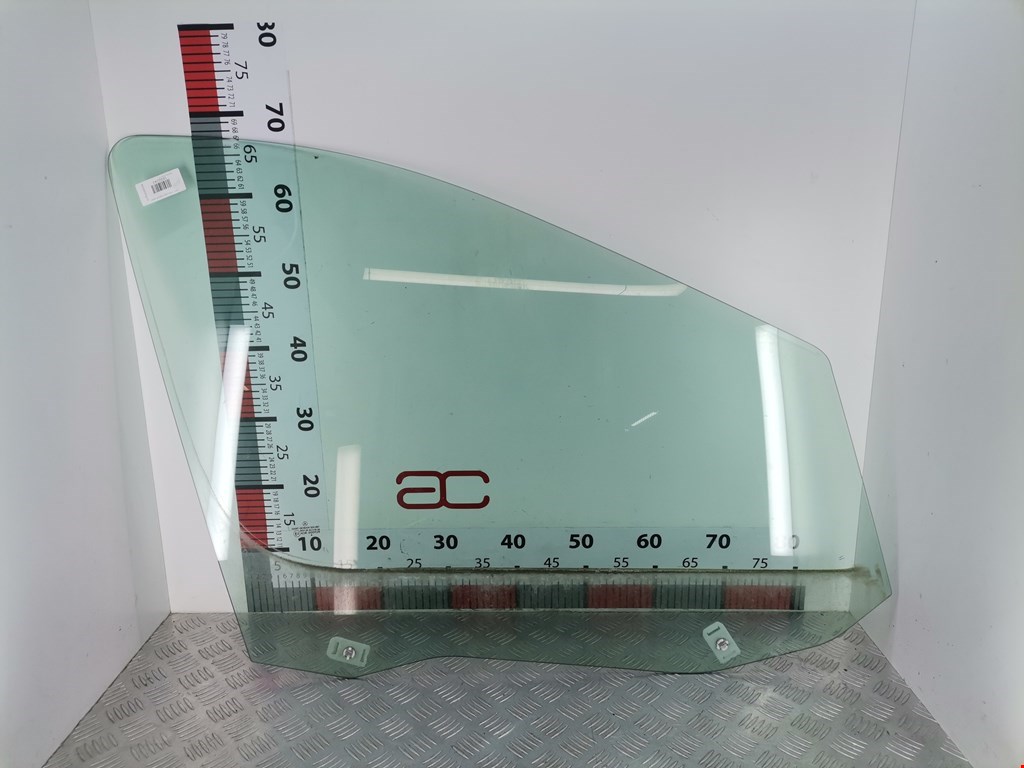 Стекло двери переднее правое MERCEDES-BENZ Vaneo 2001-2005