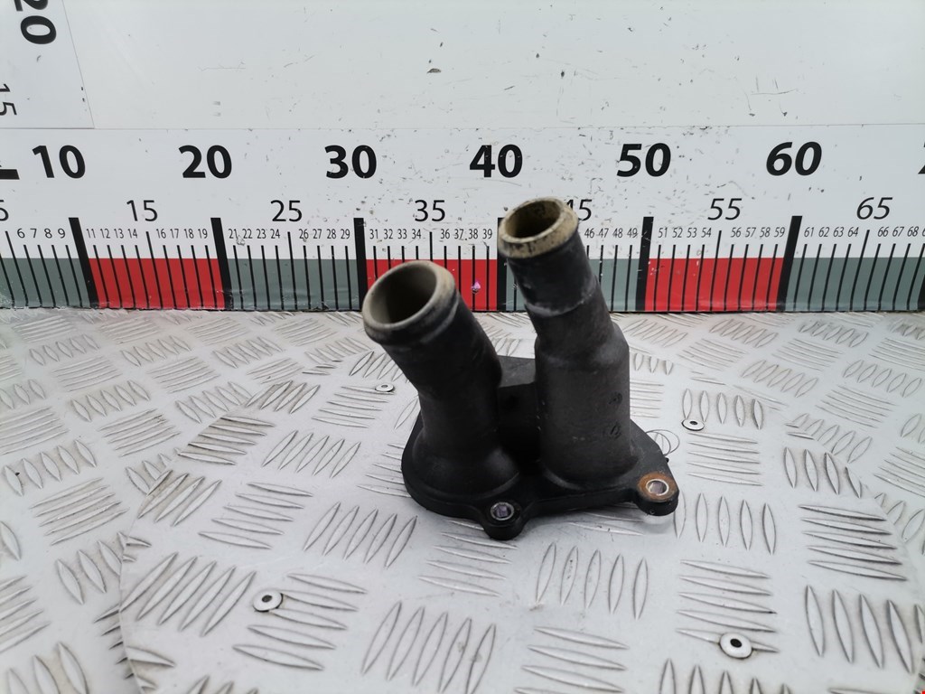 Корпус термостата FORD Focus II 2005-2011