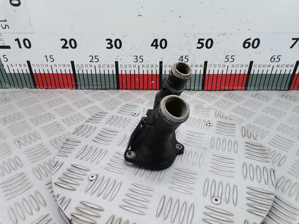 Корпус термостата FORD Focus II 2005-2011