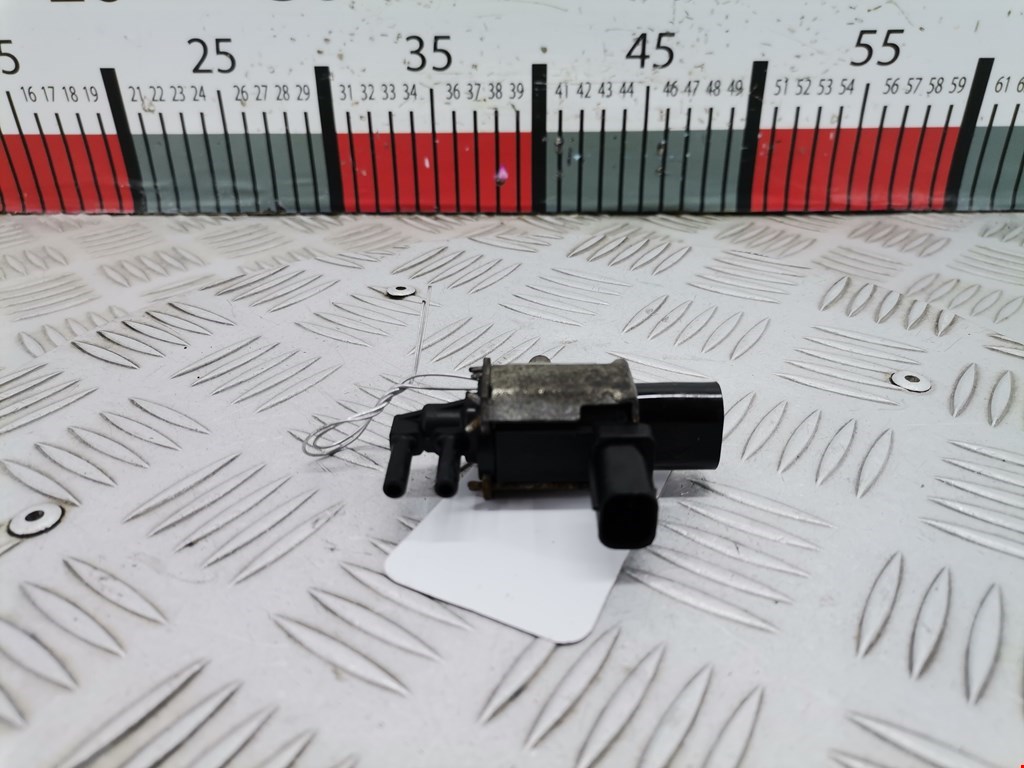 Клапан воздушного фильтра Ford Focus 2 (2004-2011)