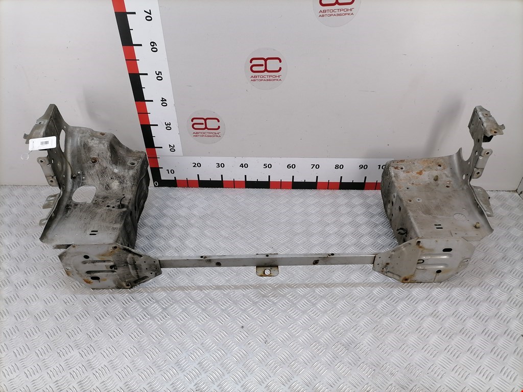 Панель передняя (передняя монтажная панель рамка передняя телевизор) Ford Mondeo 3 (2000-2007)