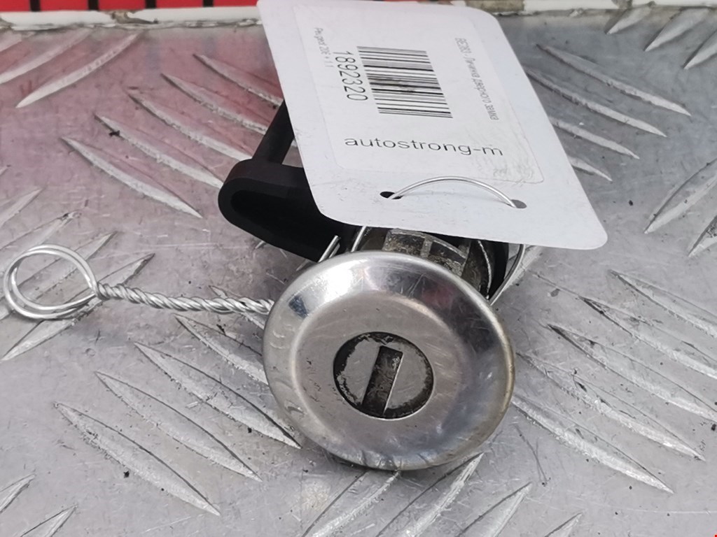 Вставка замка багажника PEUGEOT 206 1998-2012