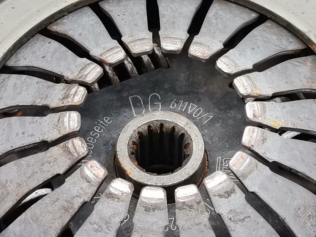 Маховик (демпфер сцепления) OPEL Corsa C 2000-2006