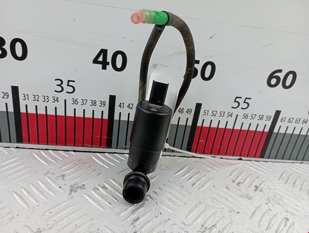 Насос (моторчик) омывателя Citroen C5 1 (2000-2008)