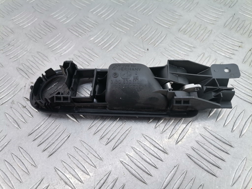 Ручка дверная задняя внутренняя правая VOLKSWAGEN Golf IV 1997-2003