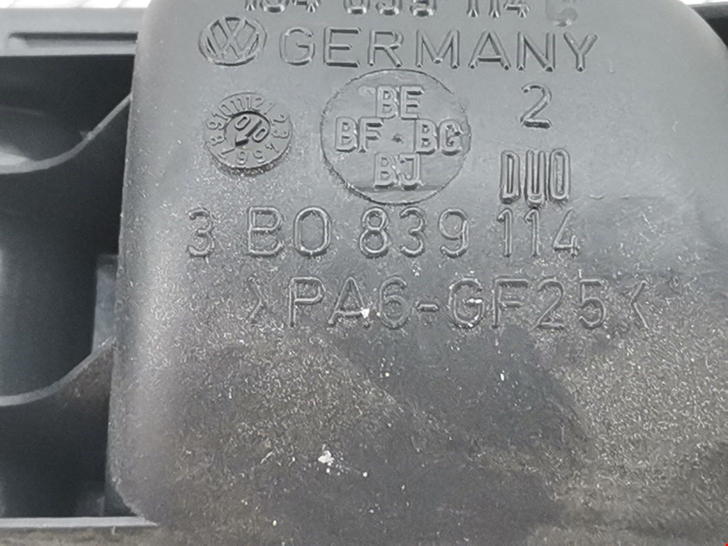 Ручка дверная задняя внутренняя правая VOLKSWAGEN Golf IV 1997-2003