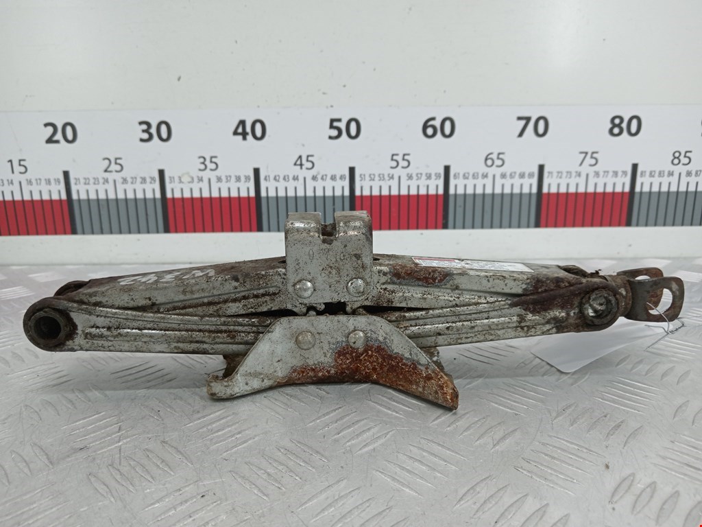 Домкрат FIAT Sedici 2005-2014