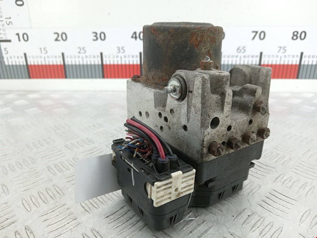 Блок ABS (насос) MITSUBISHI L200 KB 2006-2015