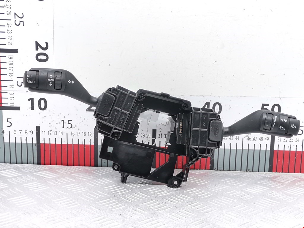 Переключатель поворотов и дворников (стрекоза) Ford Focus 2 (2004-2011)