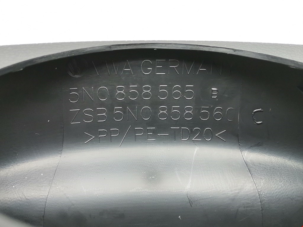 Кожух рулевой колонки VOLKSWAGEN Scirocco III 2008-2017