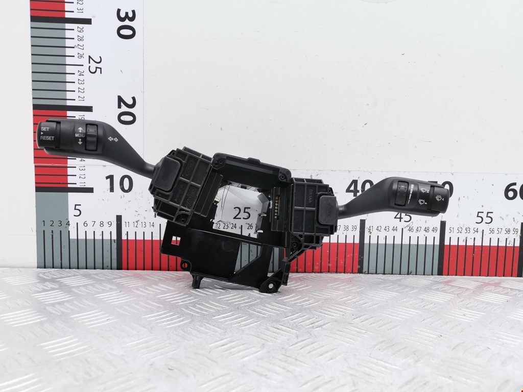 Переключатель поворотов и дворников (стрекоза) Ford Focus 2 (2004-2011)