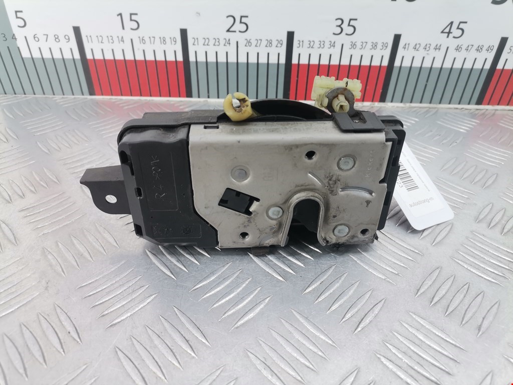 Замок двери передней правой OPEL Astra H/Family 2004-2015