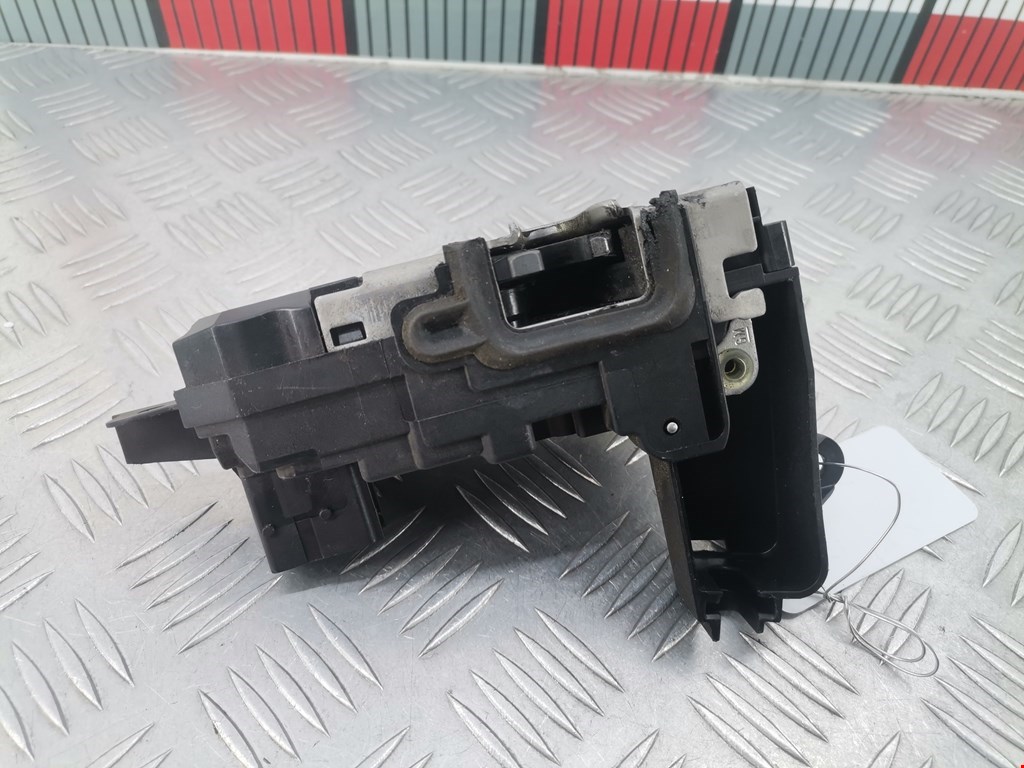 Замок двери передней правой OPEL Astra H/Family 2004-2015