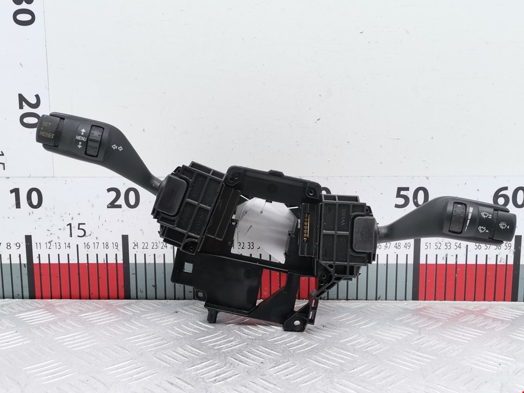 Переключатель поворотов и дворников (стрекоза) Ford Focus 2 (2004-2011)