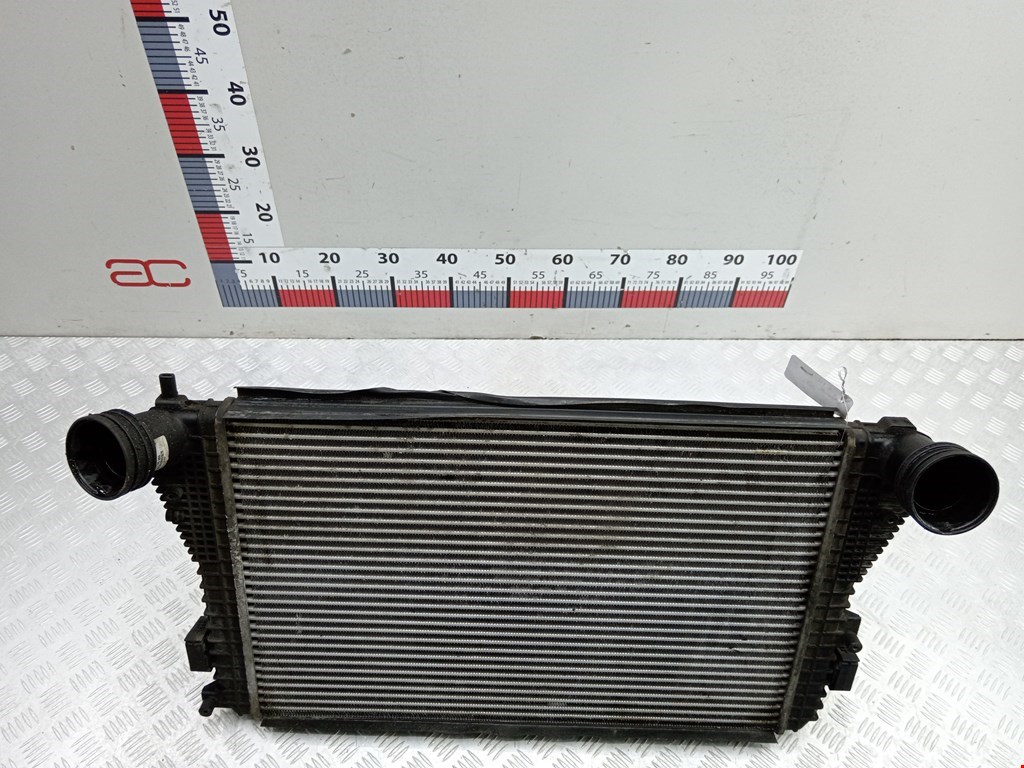 Интеркулер (радиатор интеркулера) VOLKSWAGEN Touran 2003-2010