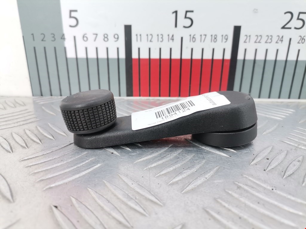 Ручка стеклоподъемника SKODA Fabia MK2 5J 2007-2014