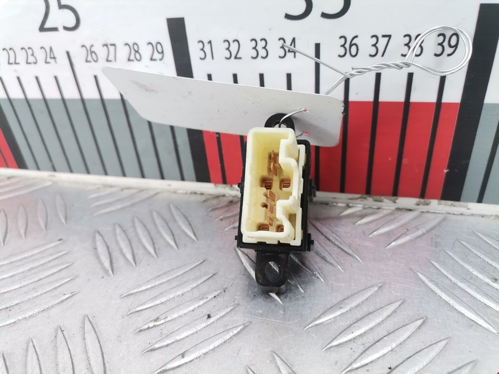 Кнопка стеклоподъемника MAZDA Mazda 6 GG 2000-2007