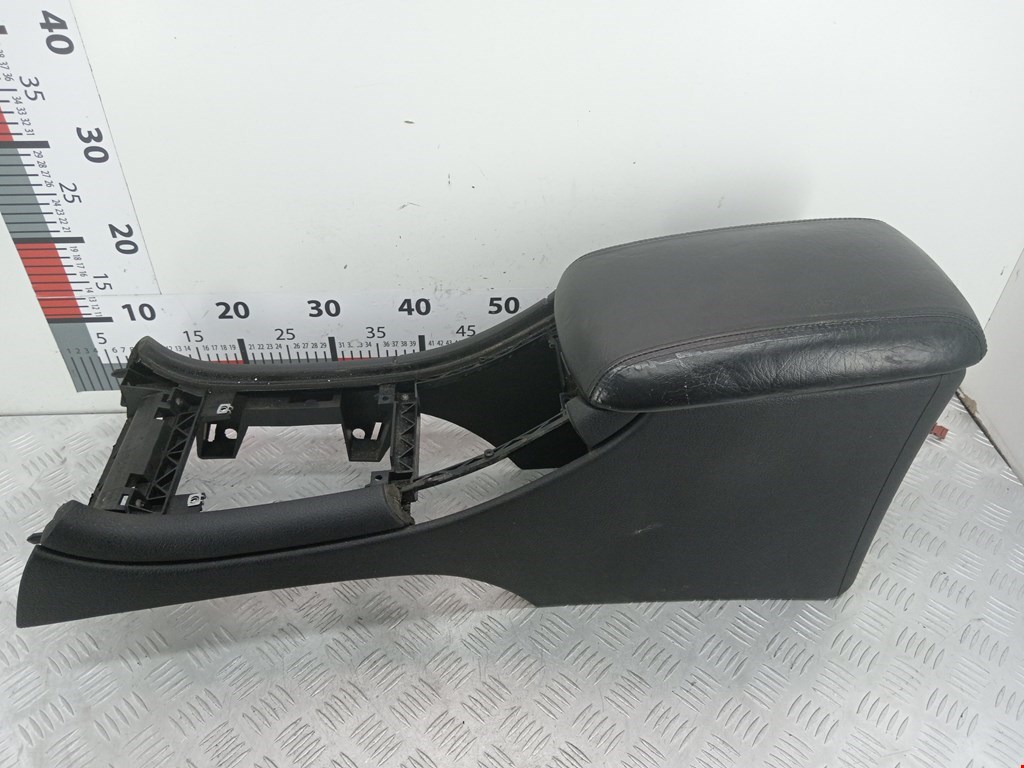 Подлокотник в салон PEUGEOT 607 2000-2010