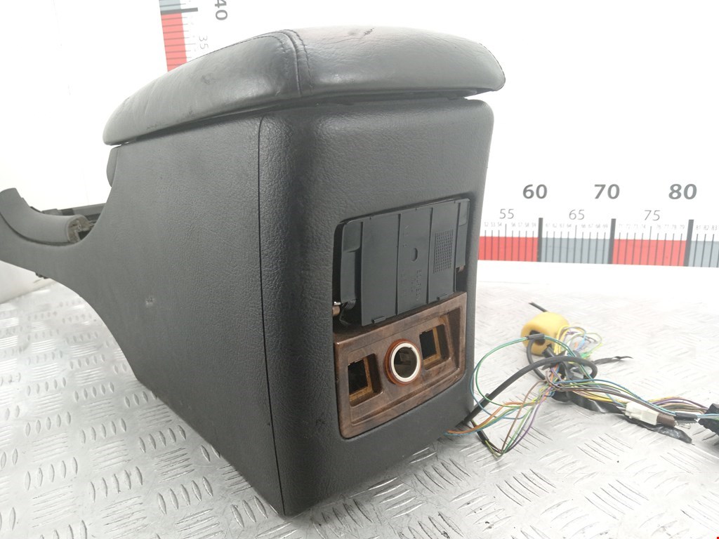 Подлокотник в салон PEUGEOT 607 2000-2010