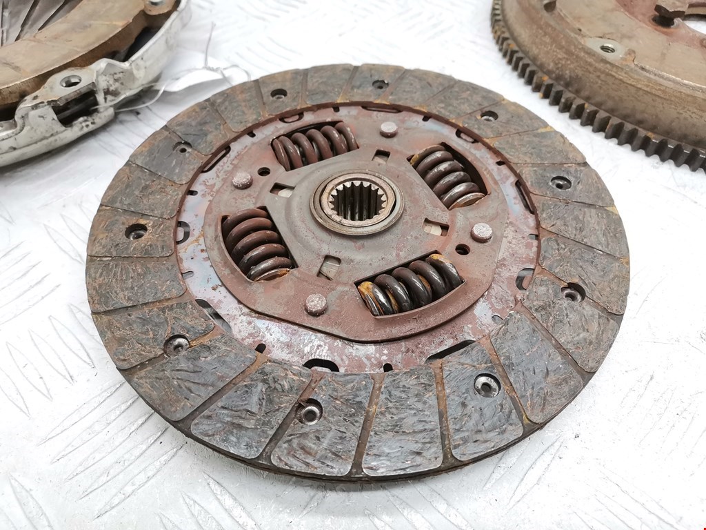 Маховик (демпфер сцепления) PEUGEOT 207 2006-2015