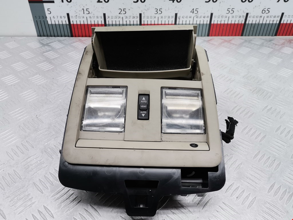 Плафон салонный (салона фонарь) JEEP Grand Cherokee WK 2004-2010