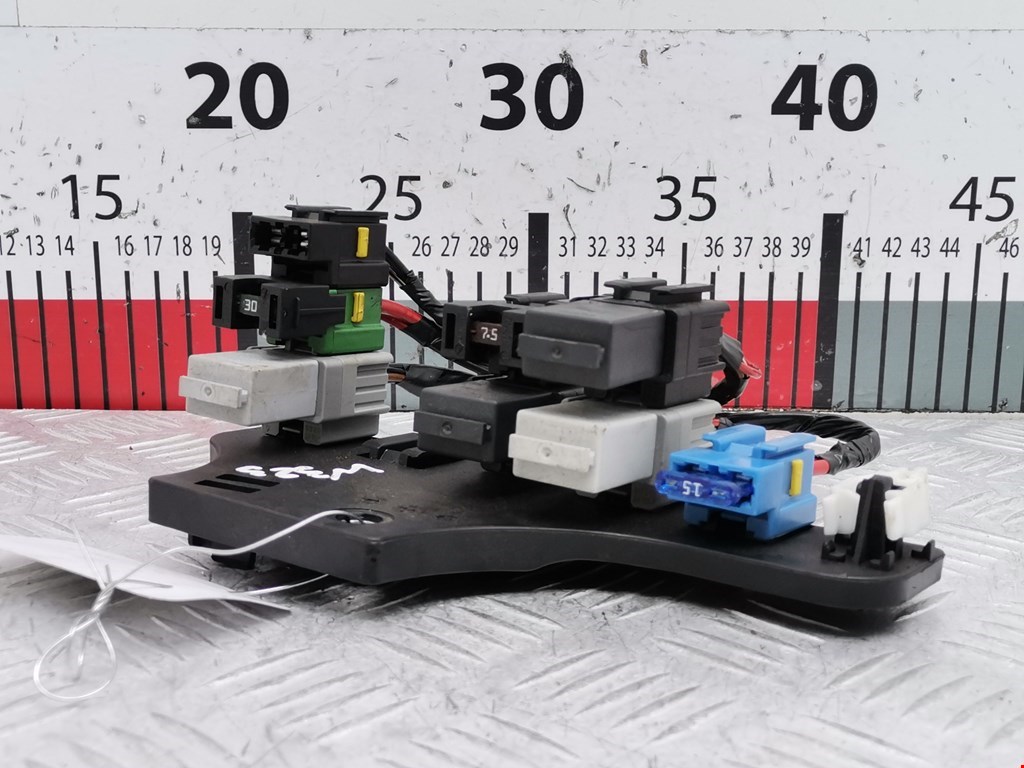 Датчик уровня в бачок омывателя OPEL Astra H/Family 2004-2015