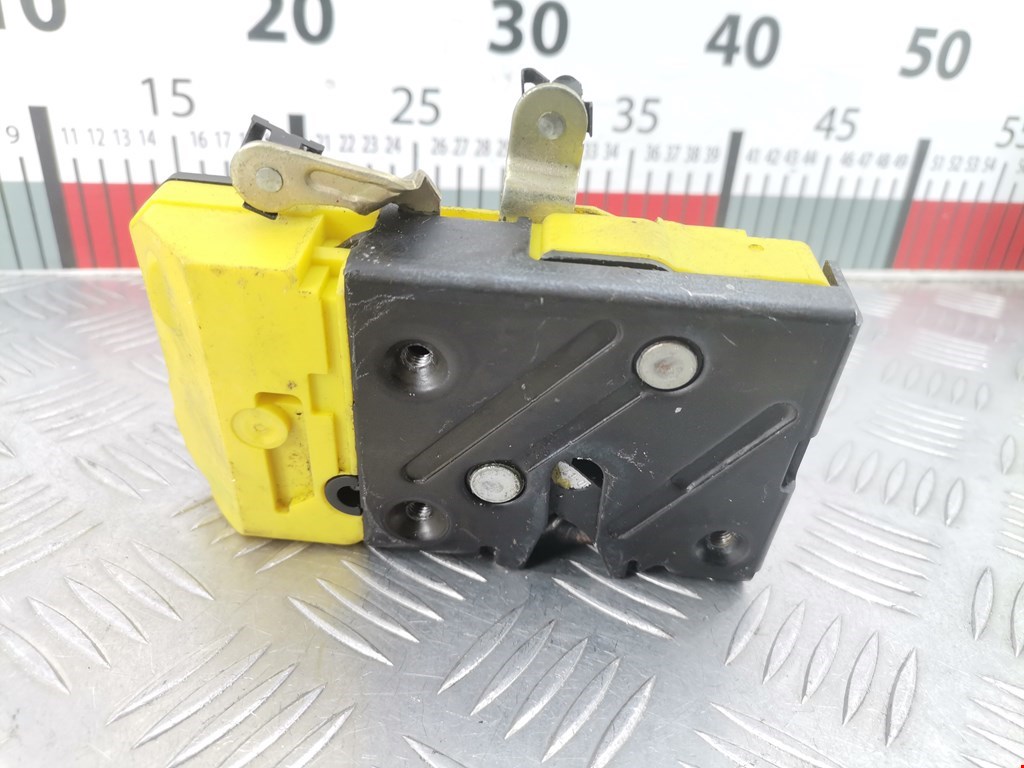 Замок двери передней правой VOLVO XC90 2002-2014