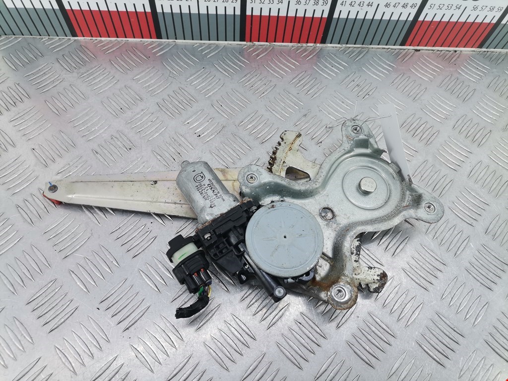 Стеклоподъемник задний левый MITSUBISHI L200 KB 2006-2015