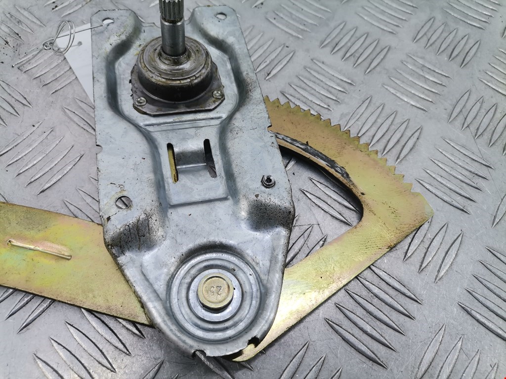 Стеклоподъемник задний правый FORD Escort 1990-1995