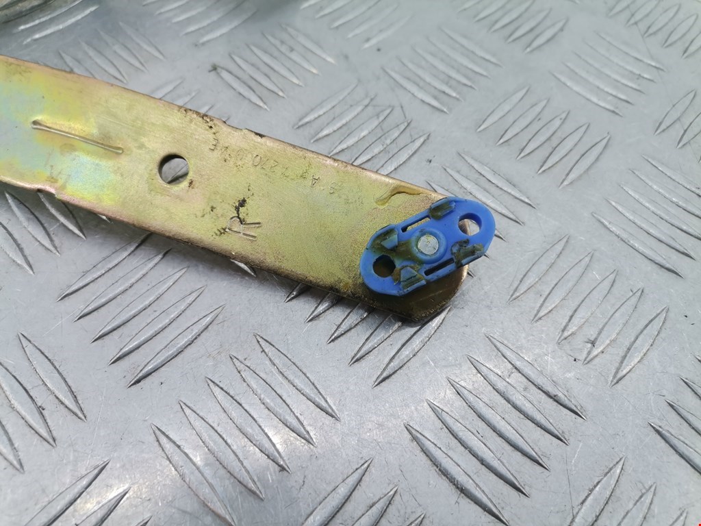 Стеклоподъемник задний правый FORD Escort 1990-1995